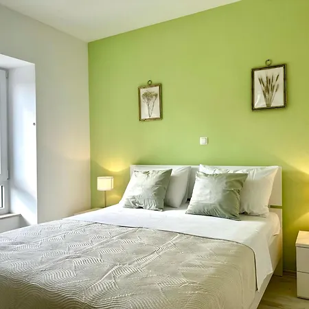 Pulse Apartment *